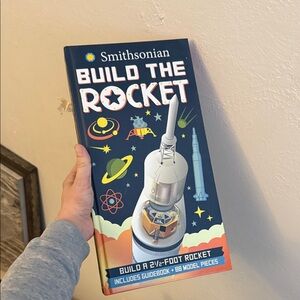Smithsonian Build the Rocket Book